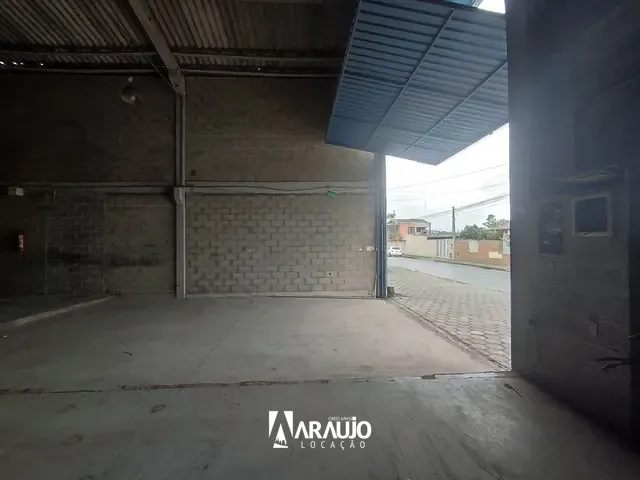 Galpão / Barracão com 288m², para alugar, no bairro São Domingos em Navegantes