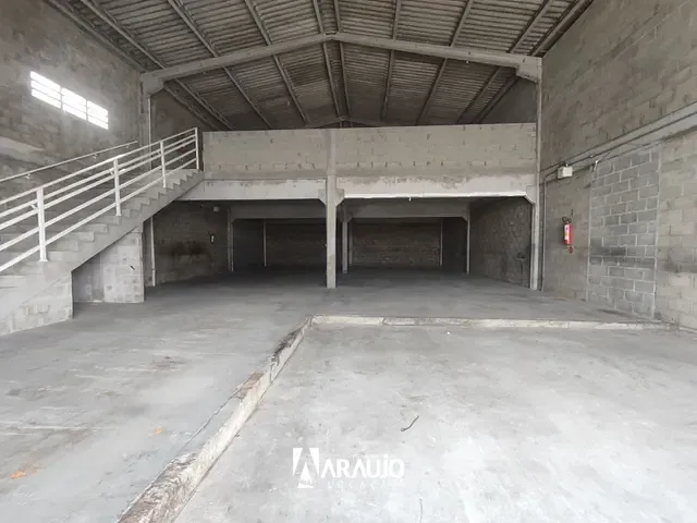 Galpão / Barracão com 288m², para alugar, no bairro São Domingos em Navegantes