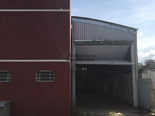 Galpão / Barracão com 650m², à venda, no bairro Jardim Colônia em Jacareí