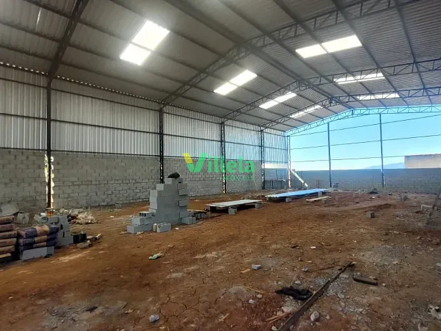 Galpão / Barracão com 1000m², à venda ou para alugar, no bairro Estância Paraíso em Itaquaquecetuba