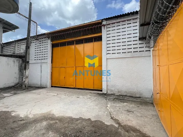 Galpão / Barracão com 1730m², para alugar, no bairro Imbiribeira em Recife
