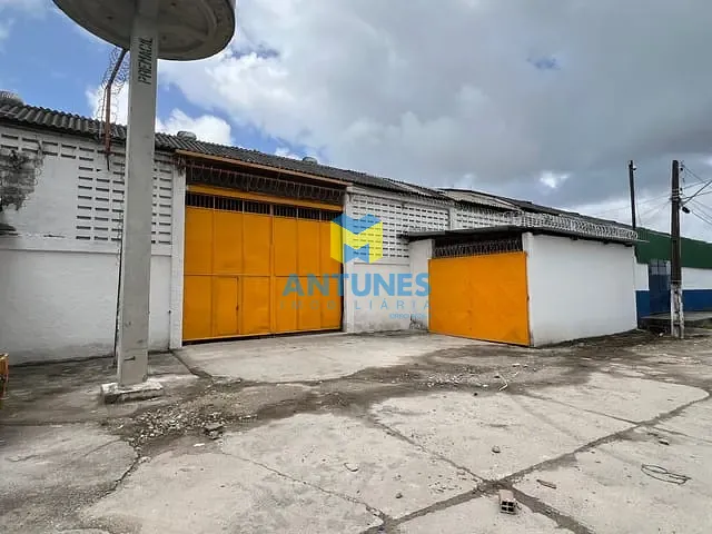 Galpão / Barracão com 1730m², para alugar, no bairro Imbiribeira em Recife