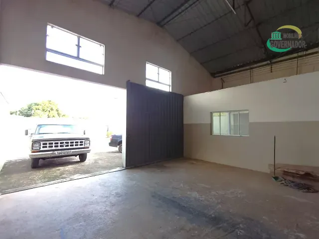 Galpão / Barracão com 250m², para alugar, no bairro Parque Jambeiro em Campinas