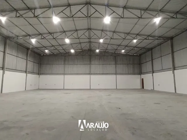 Galpão / Barracão com 550m², para alugar, no bairro Quilômetro Doze em Itajaí