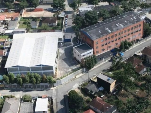 Galpão / Barracão com 9563m², à venda ou para alugar, no bairro Vila Louro em Embu-Guaçu