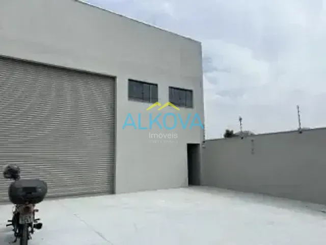 Galpão / Barracão com 370m², para alugar, no bairro Chácaras Reunidas em São José dos Campos