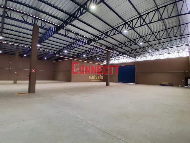 Galpão / Barracão com 2145m², para alugar, no bairro Vila Brasil em Ribeirão Preto