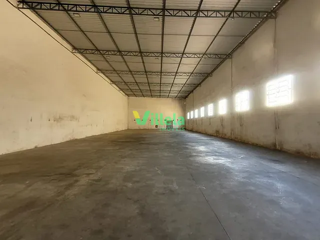 Galpão / Barracão com 1371m², para alugar, no bairro Vila Loanda em Ferraz de Vasconcelos