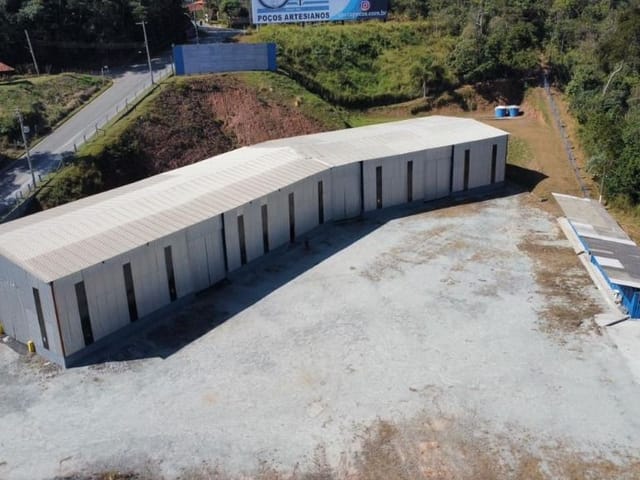 Galpão / Barracão com 7000m², para alugar, no bairro Residencial Santa Helena - Gleba II em Santana de Parnaíba