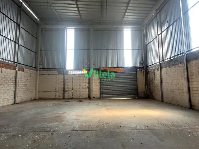 Galpão / Barracão com 600m², para alugar, no bairro Vila Jundiaí em Mogi das Cruzes