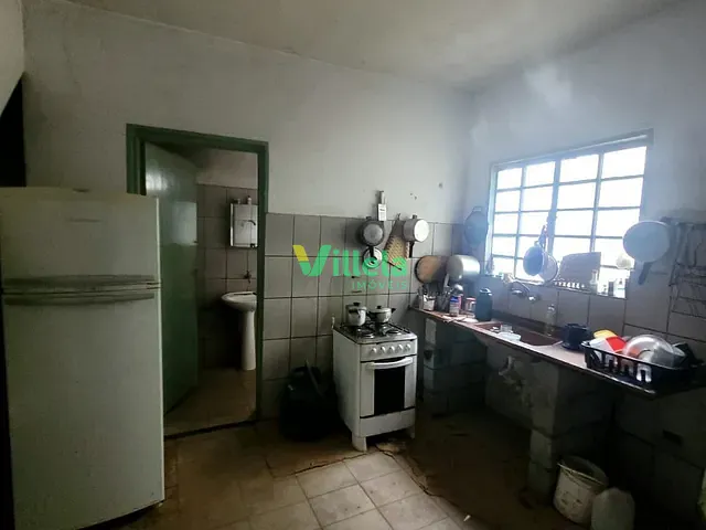 Galpão / Barracão com 300m², para alugar, no bairro Una em Itaquaquecetuba