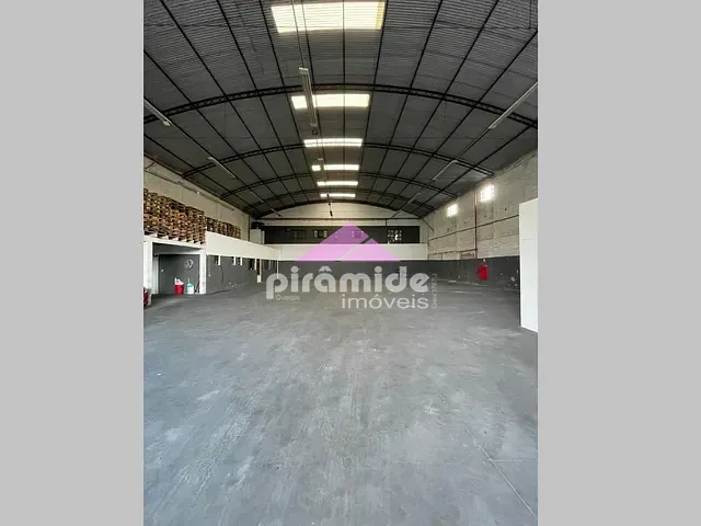 Galpão / Barracão com 1556m², à venda, no bairro Pontal de Santa Marina em Caraguatatuba