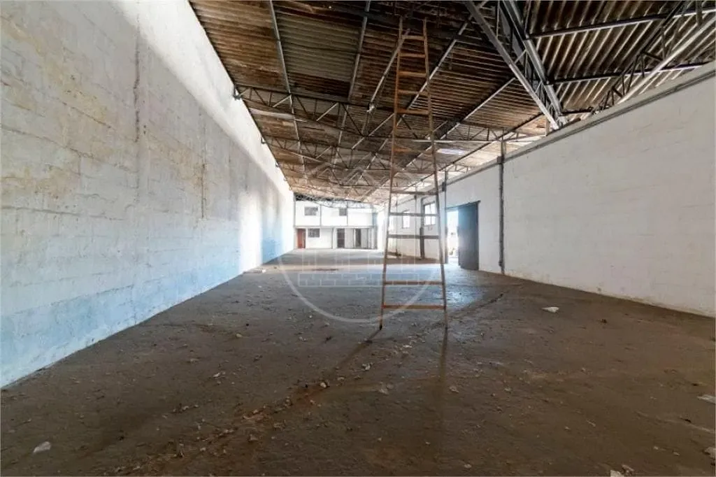 Depósito-Galpão, 935 m² - Foto 2