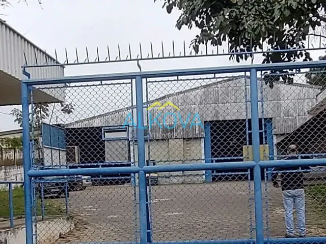 Galpão / Barracão com 12142m², à venda, no bairro Vila Galvão em Caçapava