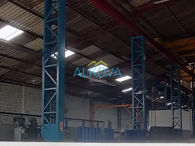 Galpão / Barracão com 12142m², à venda, no bairro Vila Galvão em Caçapava