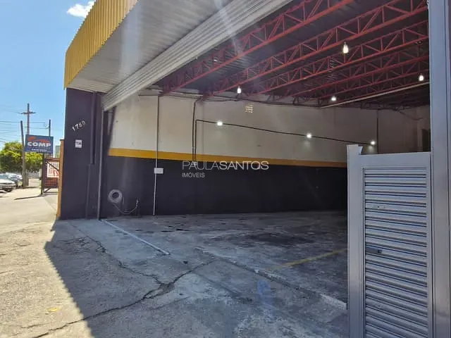 Galpão / Barracão com 227m², para alugar, no bairro Vila Olímpia em Sorocaba