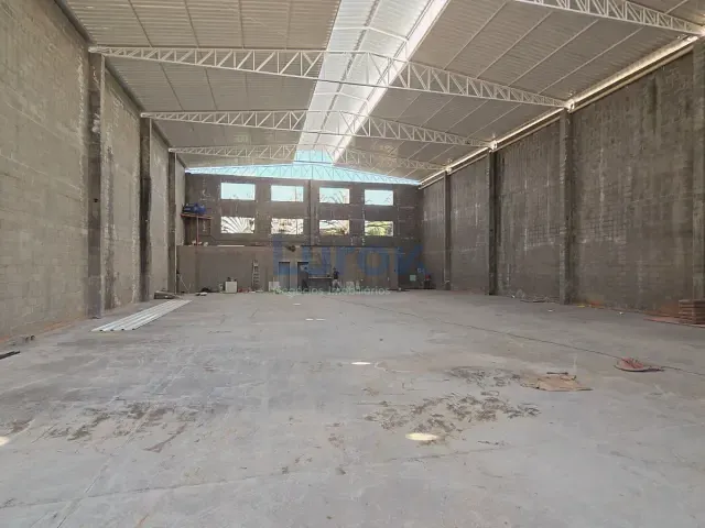 Galpão / Barracão com 778m², para alugar, no bairro Macuco em Valinhos