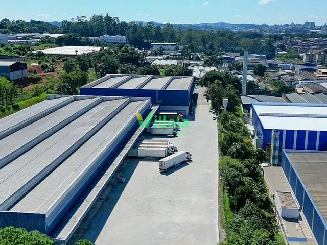 Galpão / Barracão com 2040m², para alugar, no bairro Guarulhos em Guarulhos