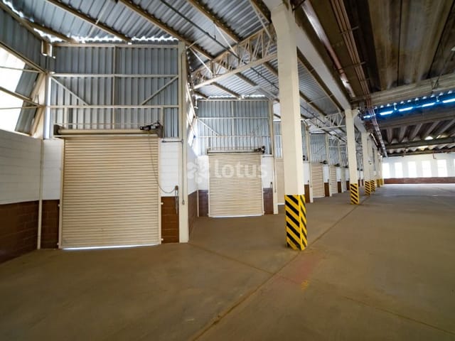 Galpão / Barracão com 53000m², para alugar, no bairro Santana de Parnaíba em Santana de Parnaíba