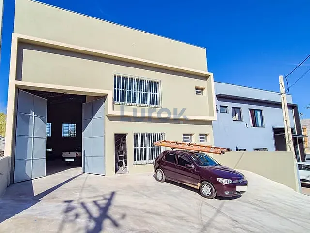 Galpão / Barracão com 360m², para alugar, no bairro Jardim Residencial Morumbi em Valinhos