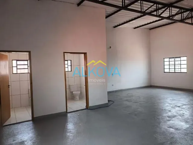 Galpão / Barracão com 320m², à venda ou para alugar, no bairro Jardim São Dimas em São José dos Campos