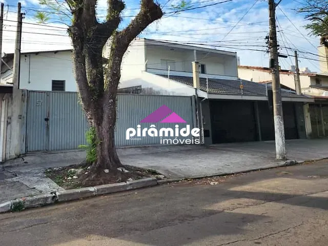 Galpão / Barracão com 300m², à venda ou para alugar, no bairro Parque Industrial em São José dos Campos
