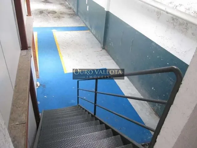 Galpão / Barracão com 1000m², para alugar, no bairro Vila Bertioga em São Paulo