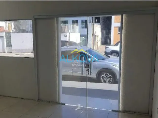 Galpão / Barracão com 500m², para alugar, no bairro Jardim Satélite em São José dos Campos