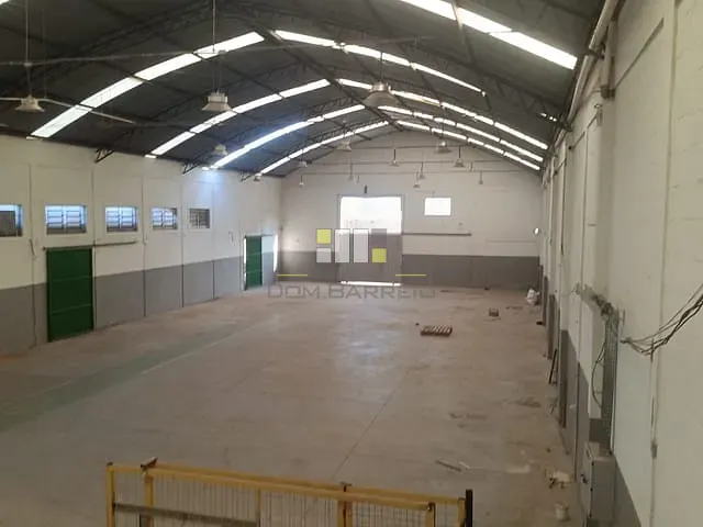 Galpão / Barracão com 1550m², para alugar, no bairro Chácara Bela Vista em Sumaré