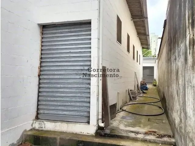 Galpão / Barracão com 300m², à venda, no bairro Parque Industrial em São José dos Campos
