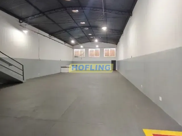 Galpão / Barracão com 300m², para alugar, no bairro Jardim Mirassol em Rio Claro
