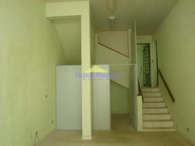 Galpão / Barracão com 330m², à venda, no bairro Centro em Capivari
