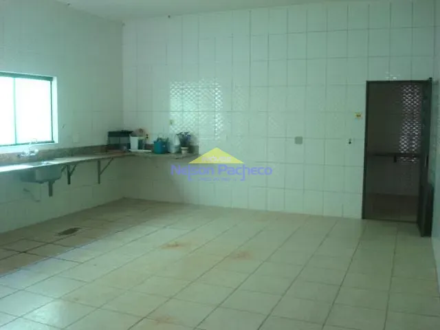 Galpão / Barracão com 330m², à venda, no bairro Centro em Capivari