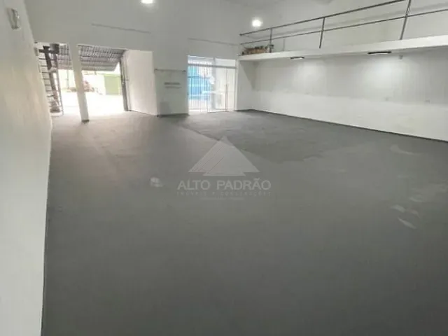 Galpão / Barracão com 242m², para alugar, no bairro Parque Capuava em Santo André