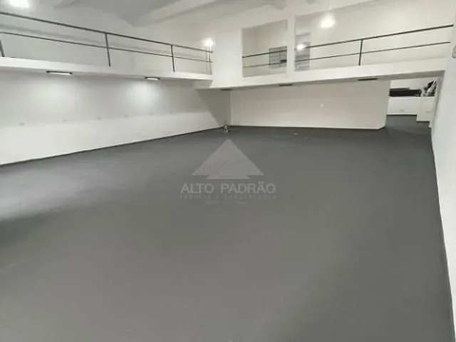 Galpão / Barracão com 242m², para alugar, no bairro Parque Capuava em Santo André