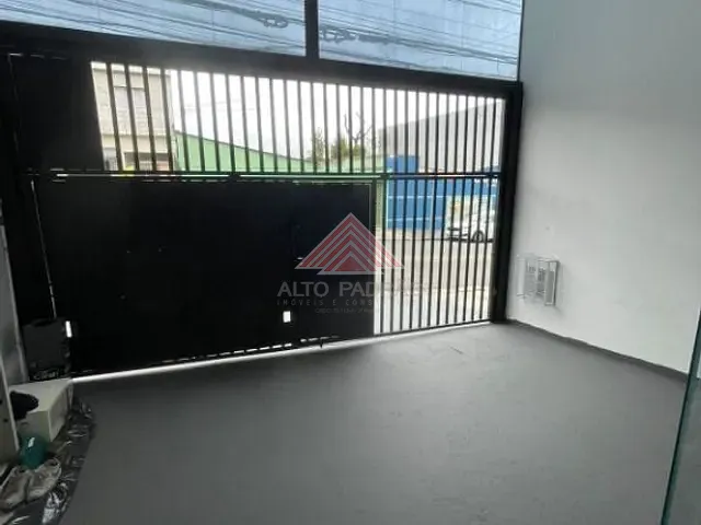 Galpão / Barracão com 242m², para alugar, no bairro Parque Capuava em Santo André
