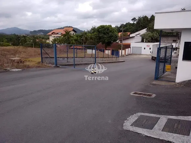 Galpão / Barracão com 1200m², para alugar, no bairro Passo Manso em Blumenau