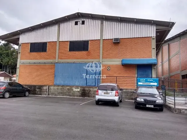 Galpão / Barracão com 1200m², para alugar, no bairro Passo Manso em Blumenau