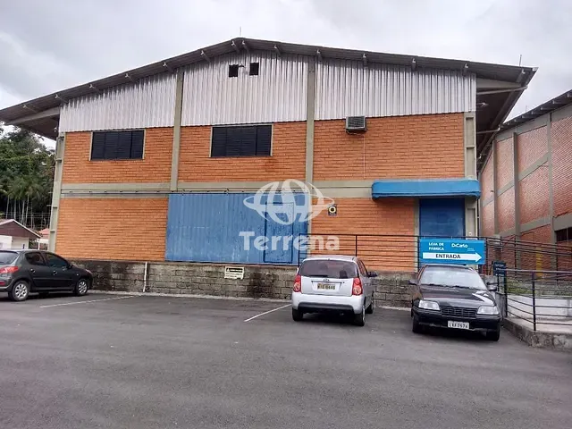 Galpão / Barracão com 650m², para alugar, no bairro Passo Manso em Blumenau