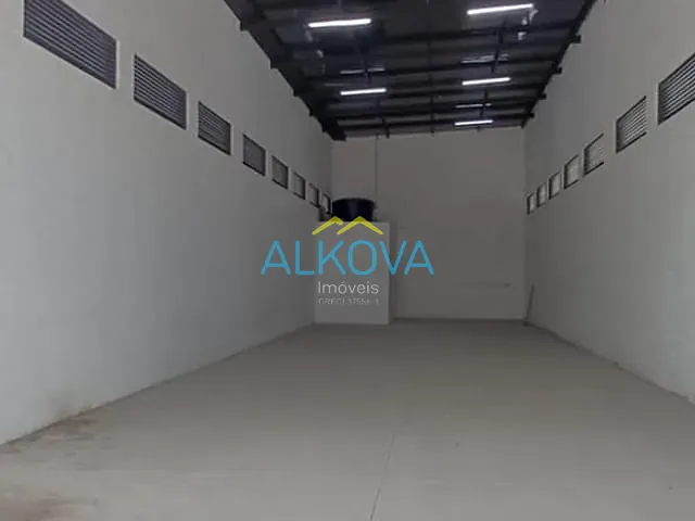 Galpão / Barracão com 300m², para alugar, no bairro Jardim Aeroporto em São José dos Campos