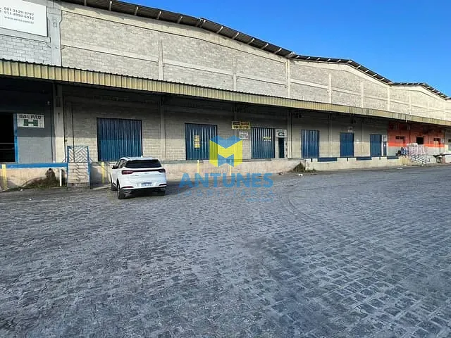 Galpão / Barracão com 1000m², para alugar, no bairro Prazeres em Jaboatão dos Guararapes