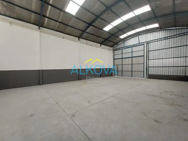 Galpão / Barracão com 250m², para alugar, no bairro Residencial União em São José dos Campos
