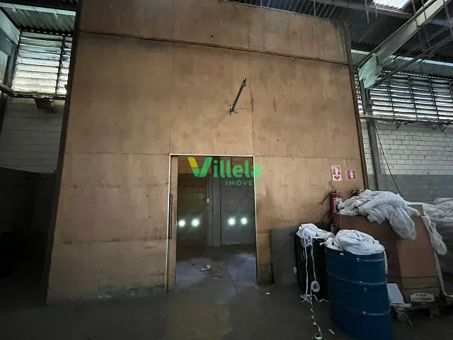 Galpão / Barracão para alugar, no bairro 0 em Arujá