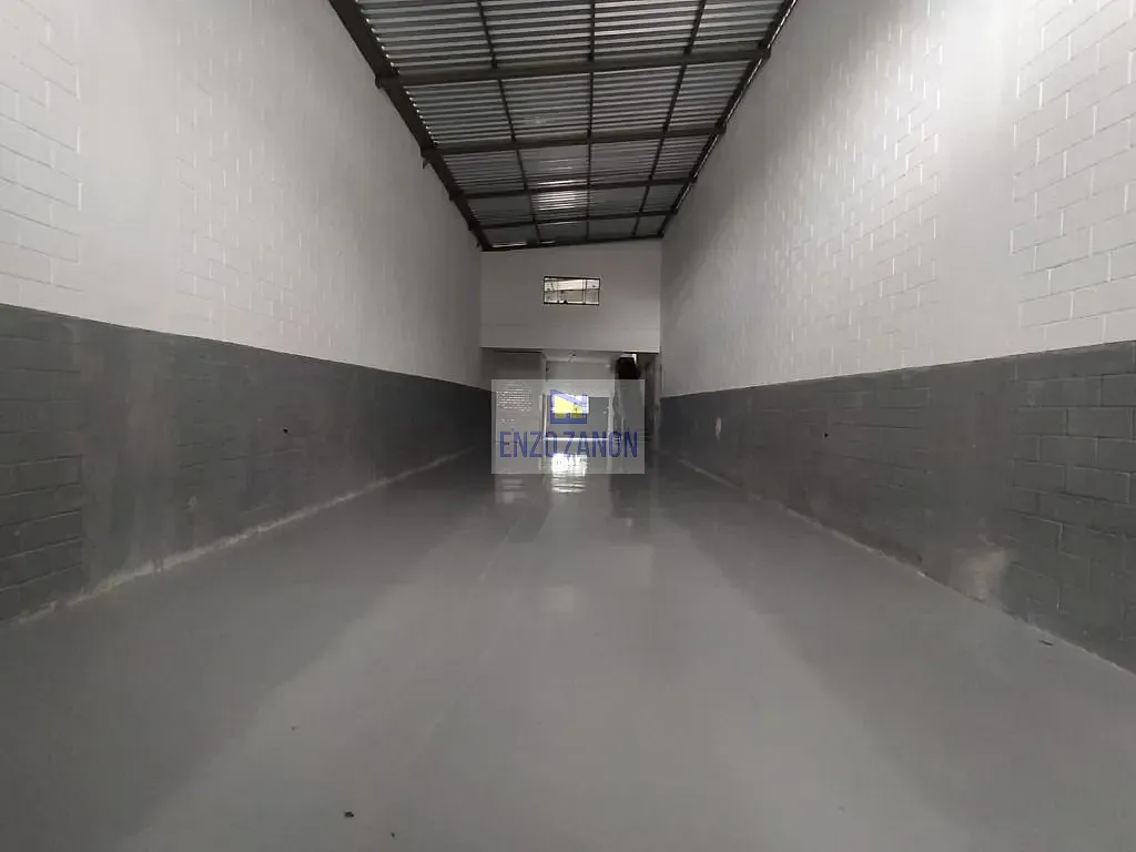 Depósito-Galpão, 250 m² - Foto 1