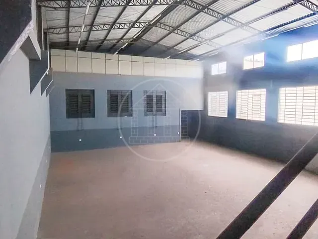 Galpão / Barracão com 1000m², para alugar, no bairro Vila São Paulo em São Paulo