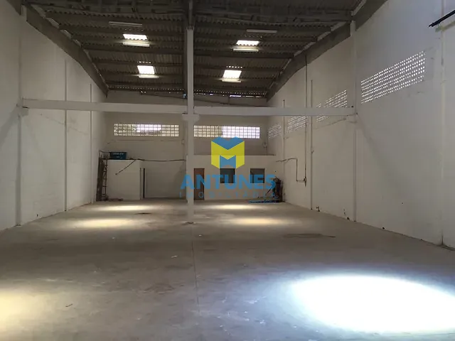 Galpão / Barracão com 380m², para alugar, no bairro Piedade em Jaboatão dos Guararapes