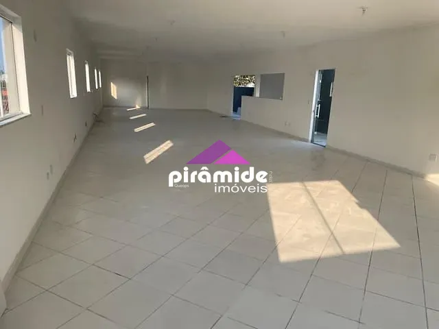 Galpão / Barracão com 400m², para alugar, no bairro Travessão em Caraguatatuba