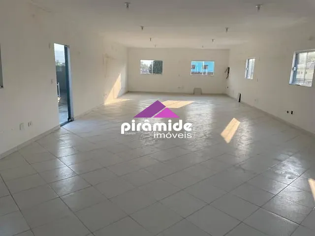 Galpão / Barracão com 400m², para alugar, no bairro Travessão em Caraguatatuba