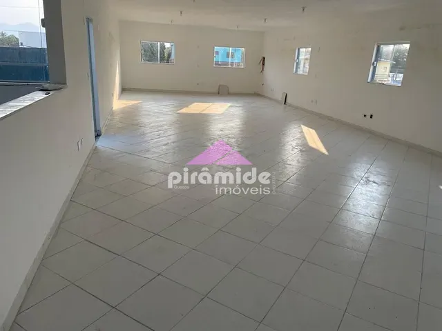 Galpão / Barracão com 400m², para alugar, no bairro Travessão em Caraguatatuba