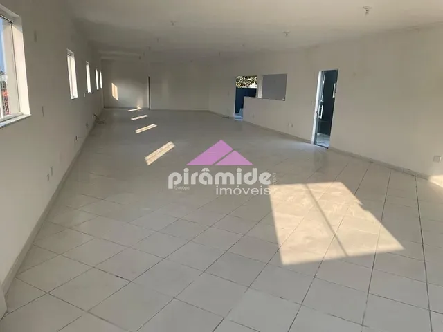 Galpão / Barracão com 400m², para alugar, no bairro Travessão em Caraguatatuba